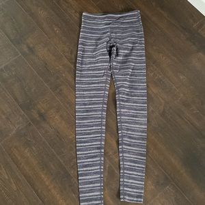 Lululemon leggings size 4